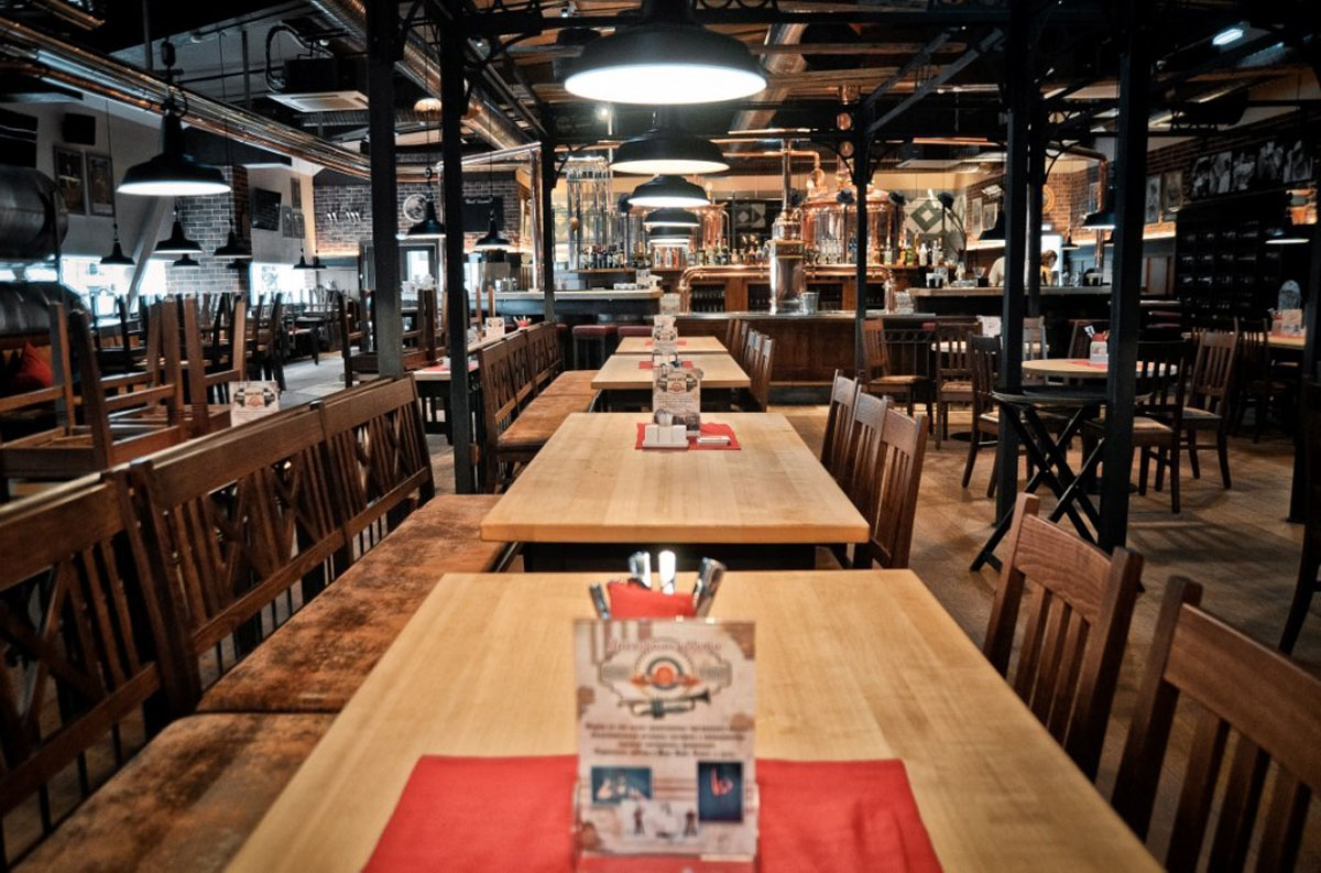 Основной зал — Макс Брой