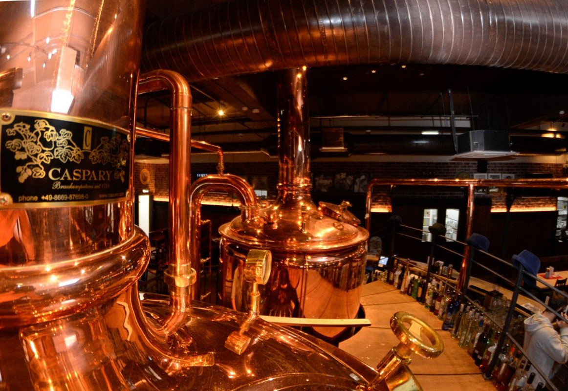 Основной зал — Макс Брой