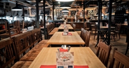 Основной зал — интерьер зала