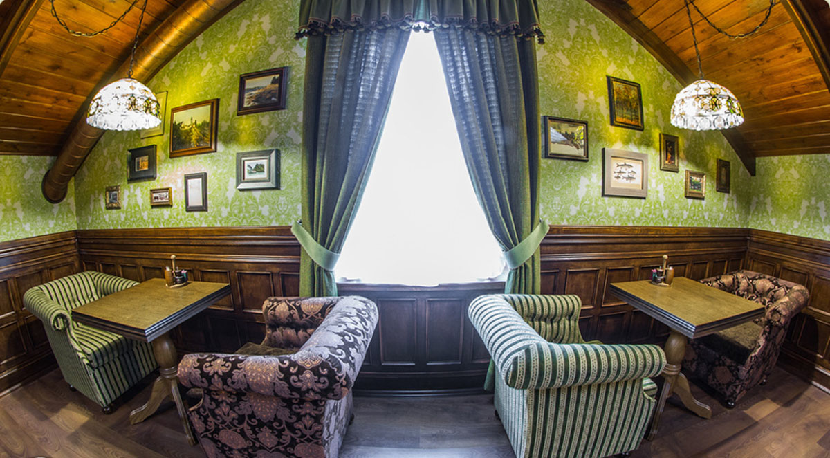 Основной зал — Блэквуд