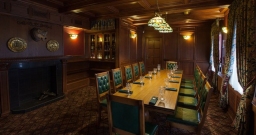 Основной зал — интерьер зала