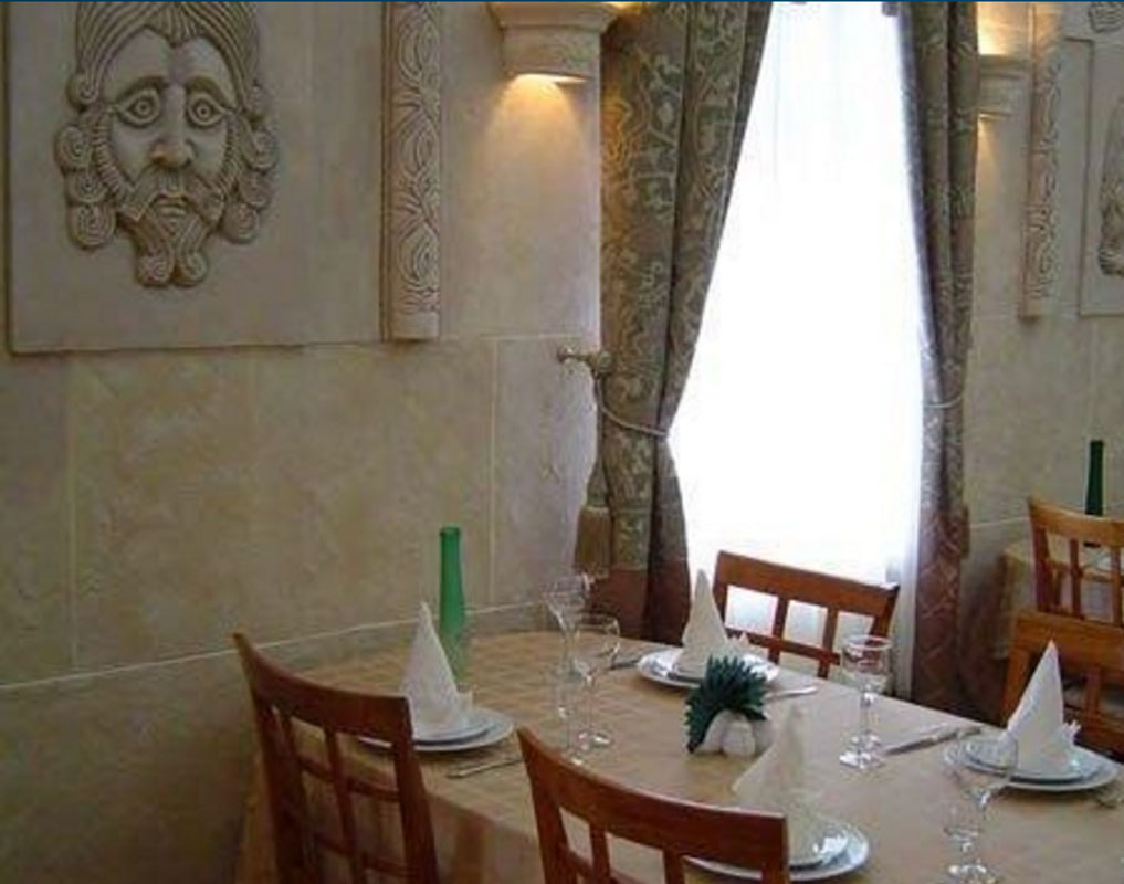 Основной зал — Мономах