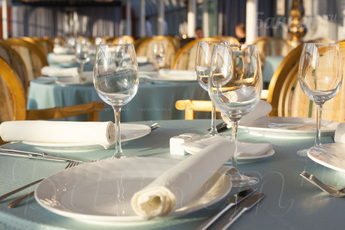 Нижняя Палуба — Теплоход River Palace