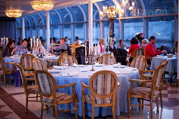 Теплоход River Palace, Нижняя Палуба — фото