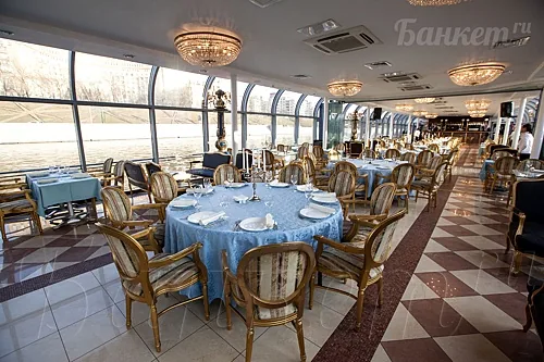 Нижняя Палуба — Теплоход River Palace, Москва