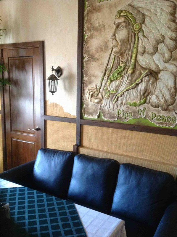 Основной зал — Белая Лошадь