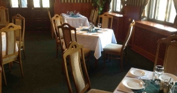 Основной зал