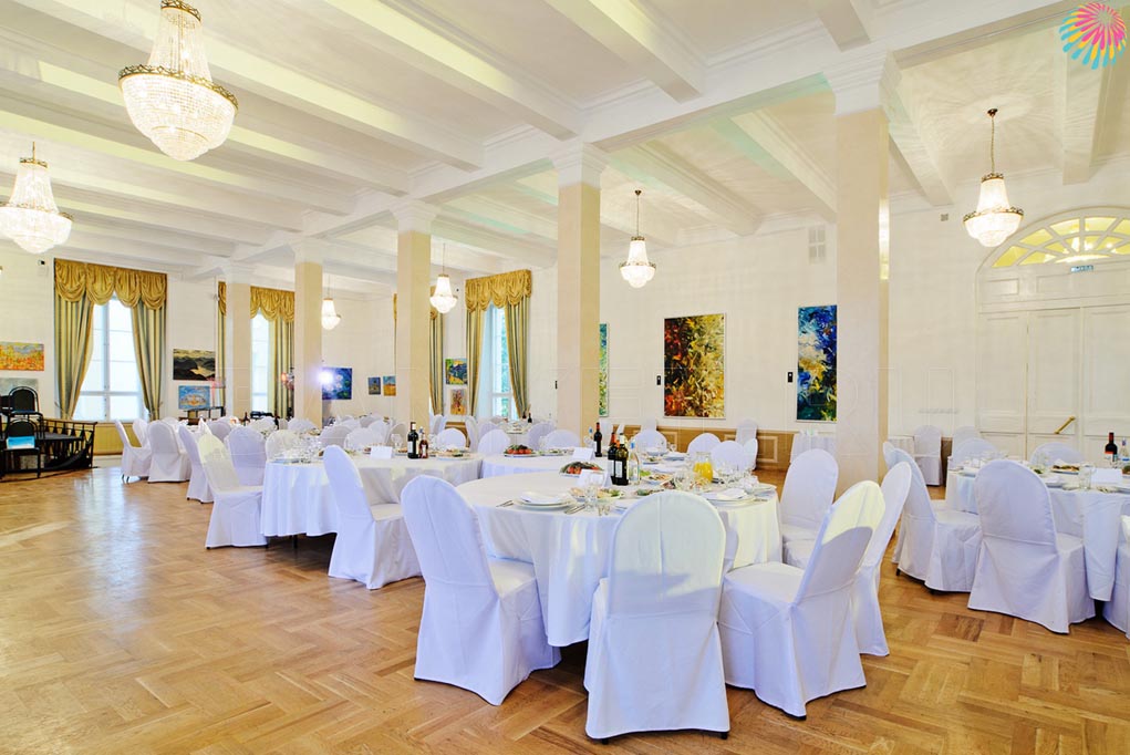 Белый зал — банкетный зал Геологический музей им. Вернадского, фото