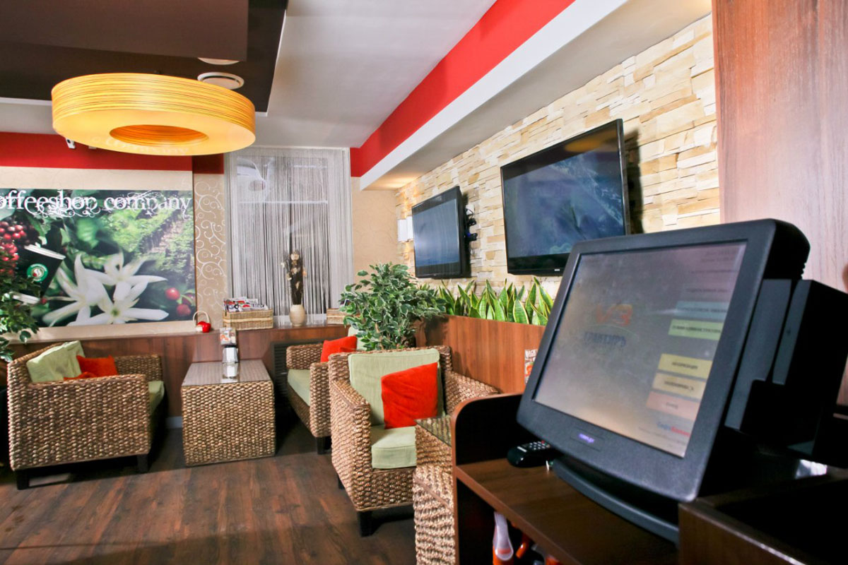 Основной зал — Кофишоп Кампани на проспекте Ленина