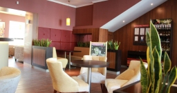 Основной зал