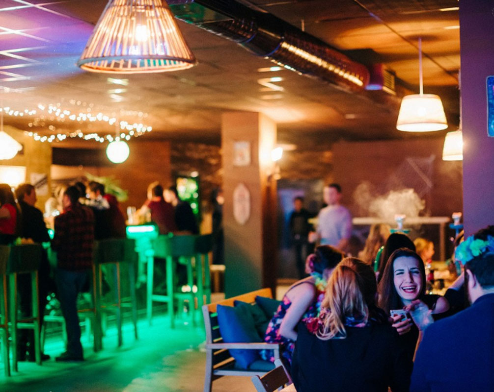 Основной зал — Огана Тики Бар