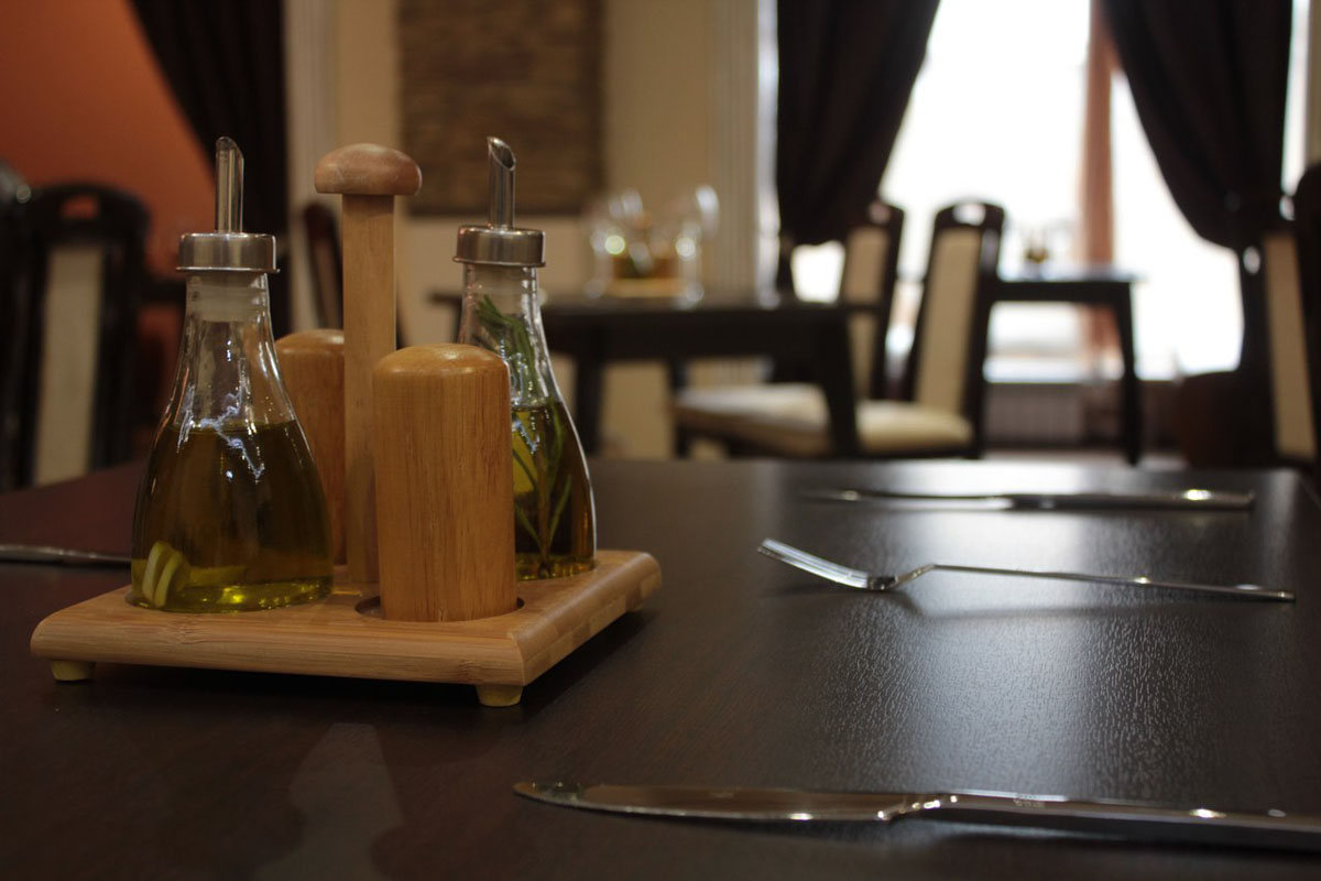 Основной зал — Ресто Пицца