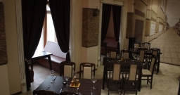 Основной зал