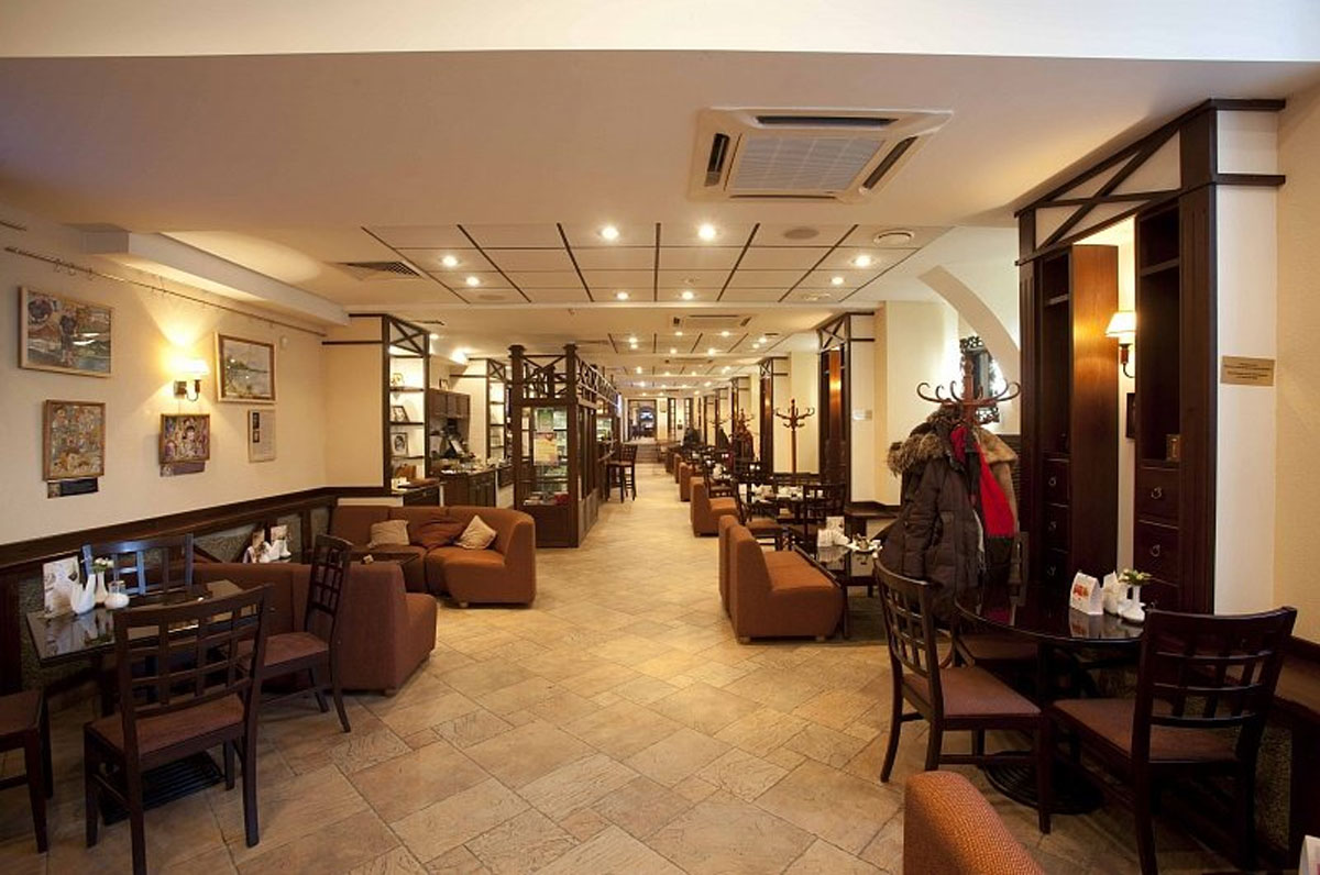 Основной зал — Пенка на проспекте Ленина 81