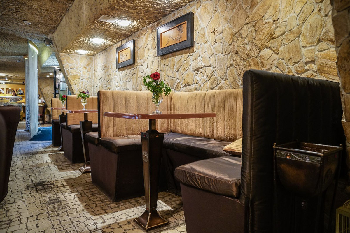 Основной зал — Авиньон