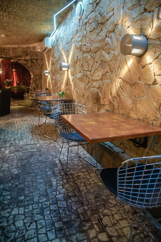 Основной зал — Авиньон