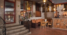 Основной зал