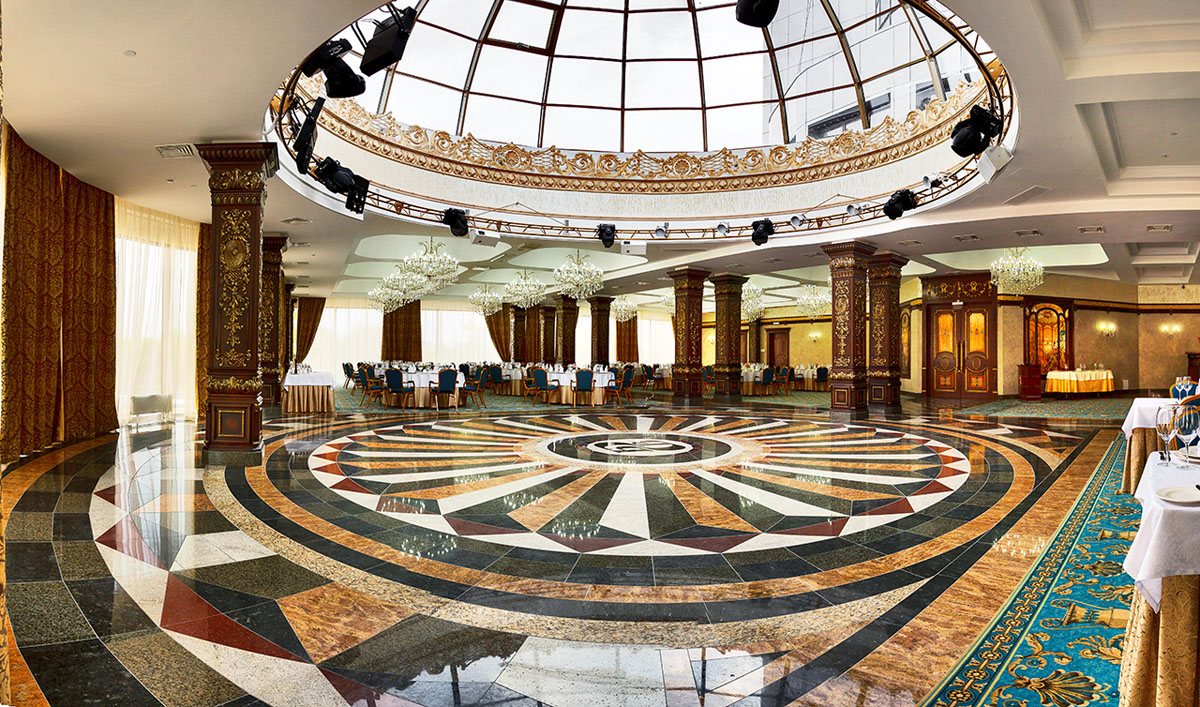 Ресторан Купол — Рестораны и бары  в гранд отеле Видгоф