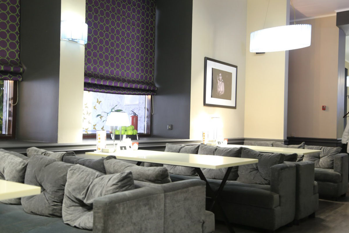 Основной зал — Ресторан Кабуки на улице Свободы