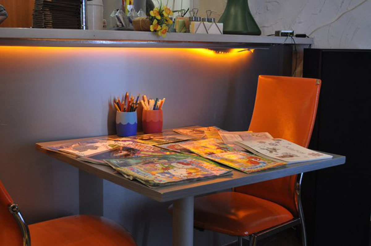 Основной зал — Кафе Санни