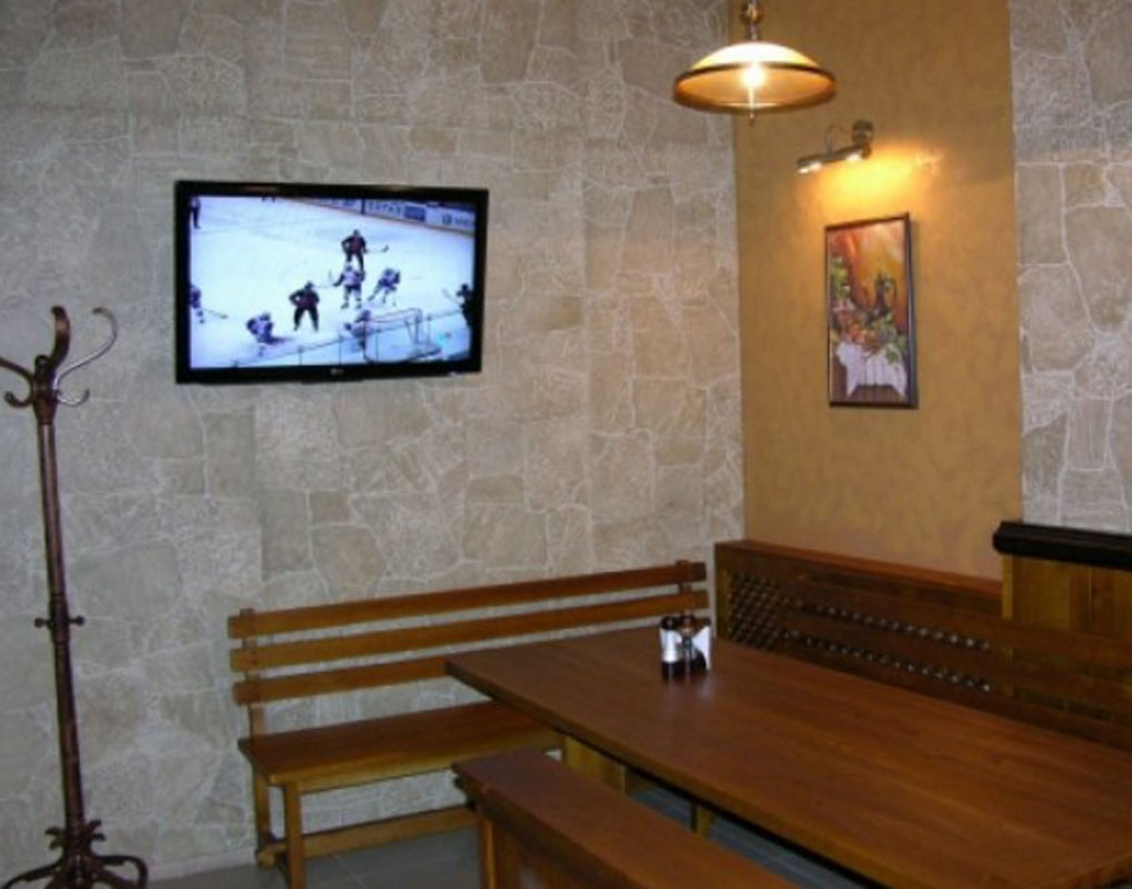 Основной зал — Бар на улице Бейвеля