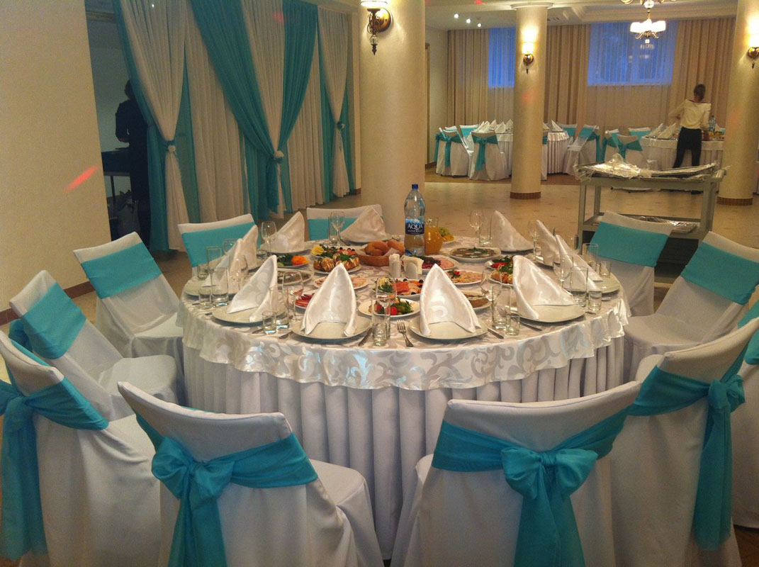 Основной зал — Виноград