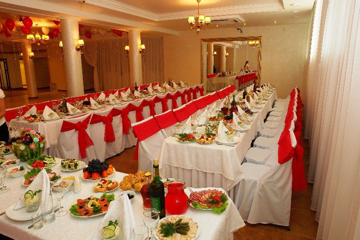 Основной зал — Виноград