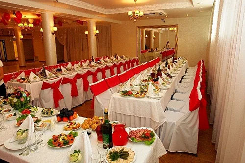 Основной зал — Виноград