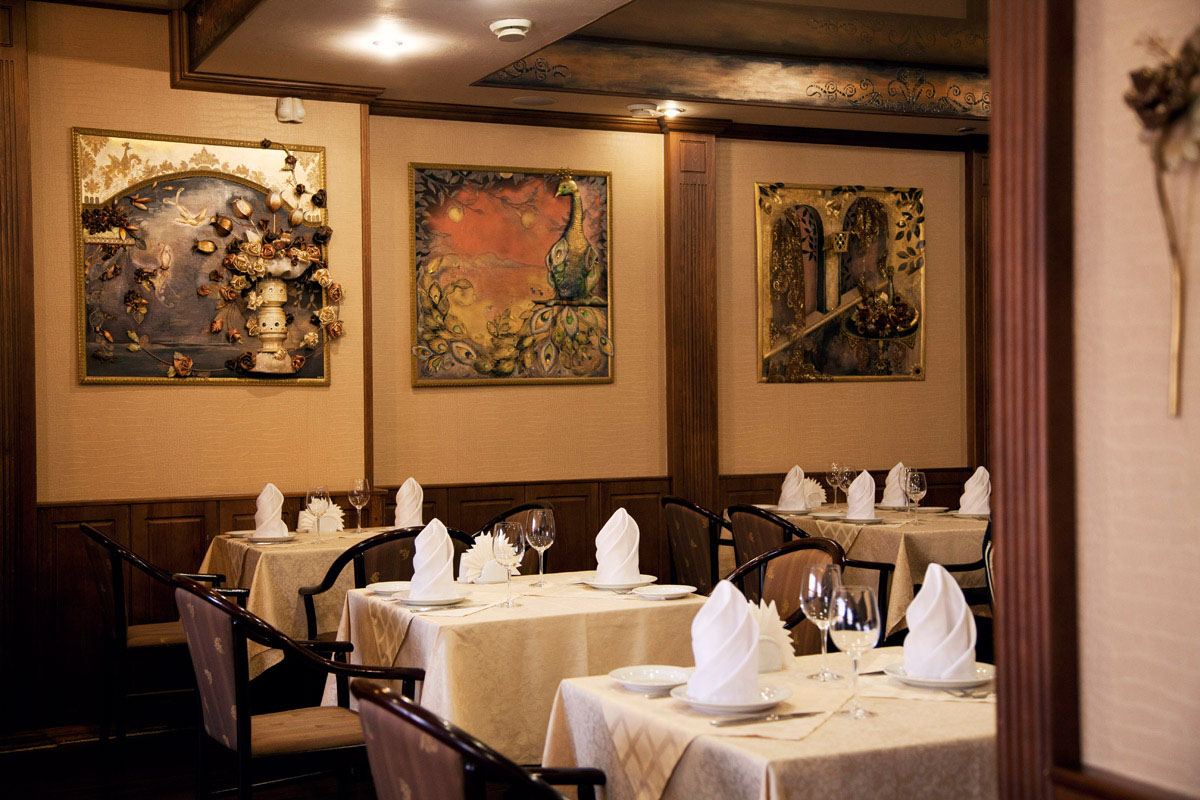 Основной зал — Ребрышковая на улице Академика Королёва