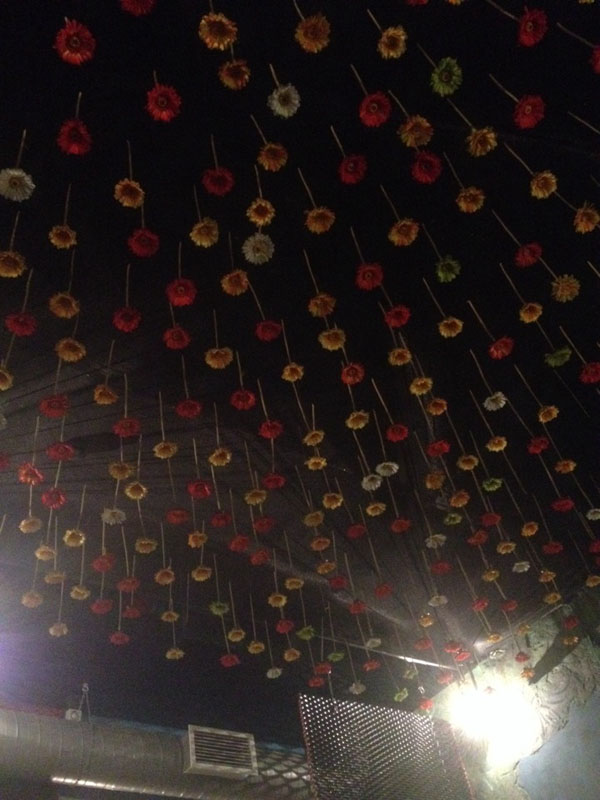 Основной зал — Чайхана на улице Кирова