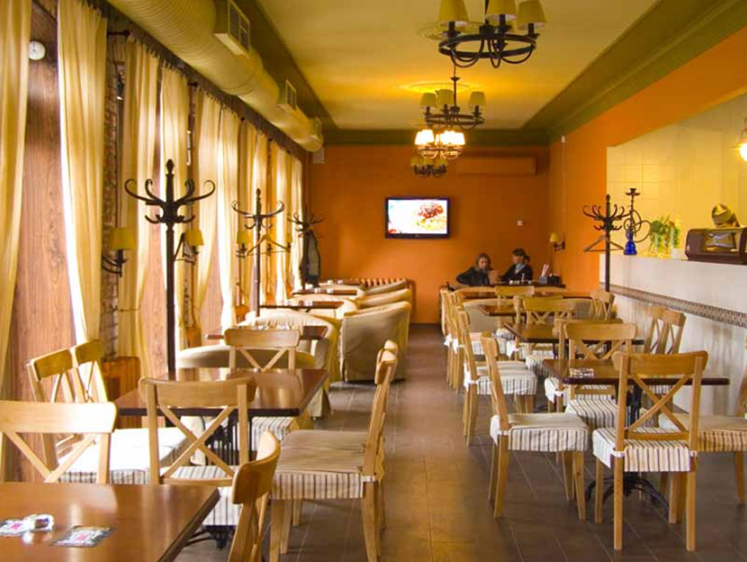 Основной зал — Танцевальный бар и караоке Мит Поинт на улице Академика Королёва