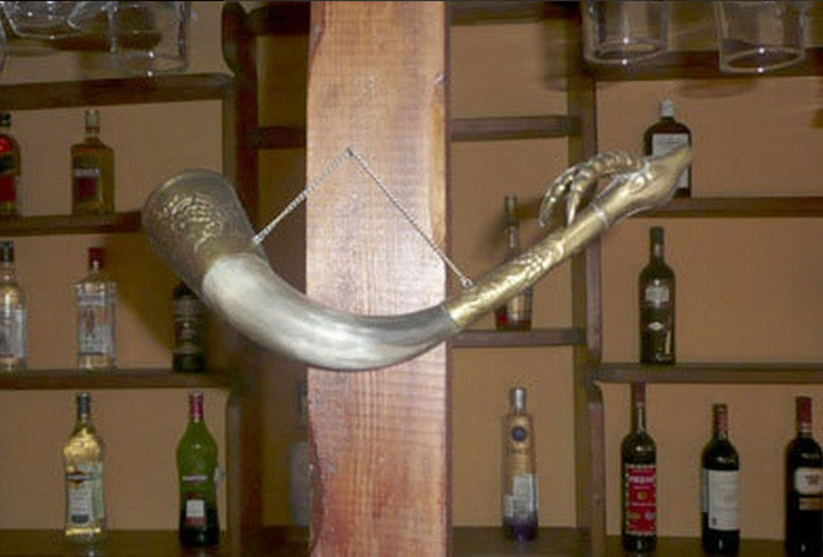 Основной зал — Севан