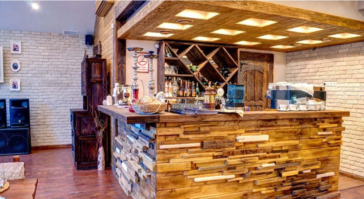 Основной зал — Старый Ереван на улице Энгельса