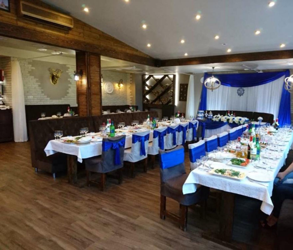 Основной зал — Старый Ереван на улице Энгельса