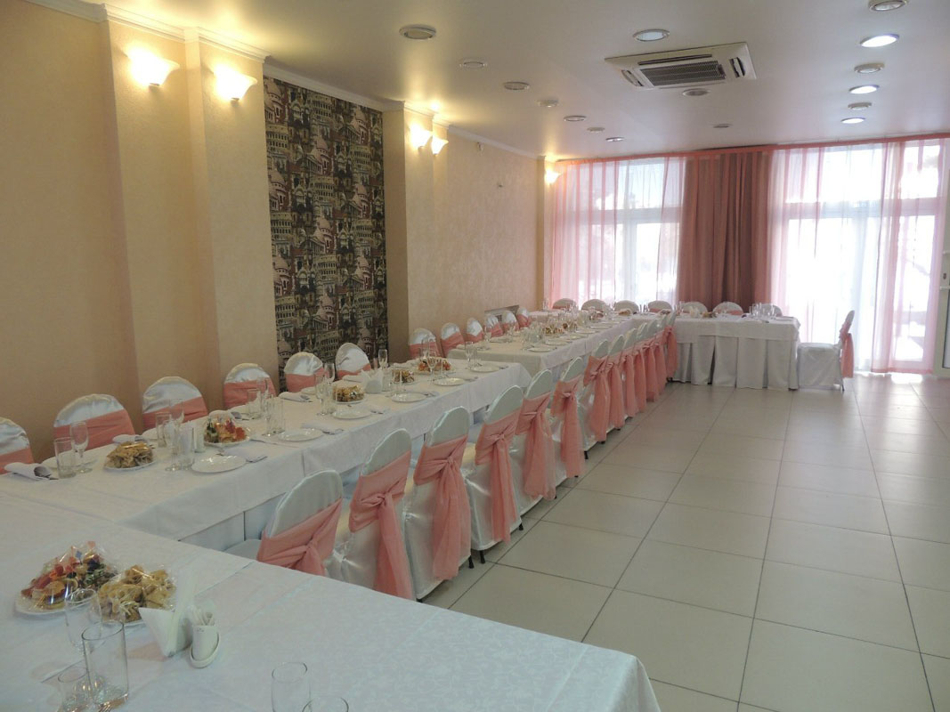 Зал Розовый — банкетный зал Кафе Фортуна, фото