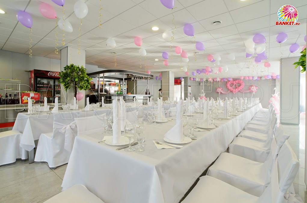 Кафе 2 х 2 = друзья — Банкетный зал, фото банкетного зала