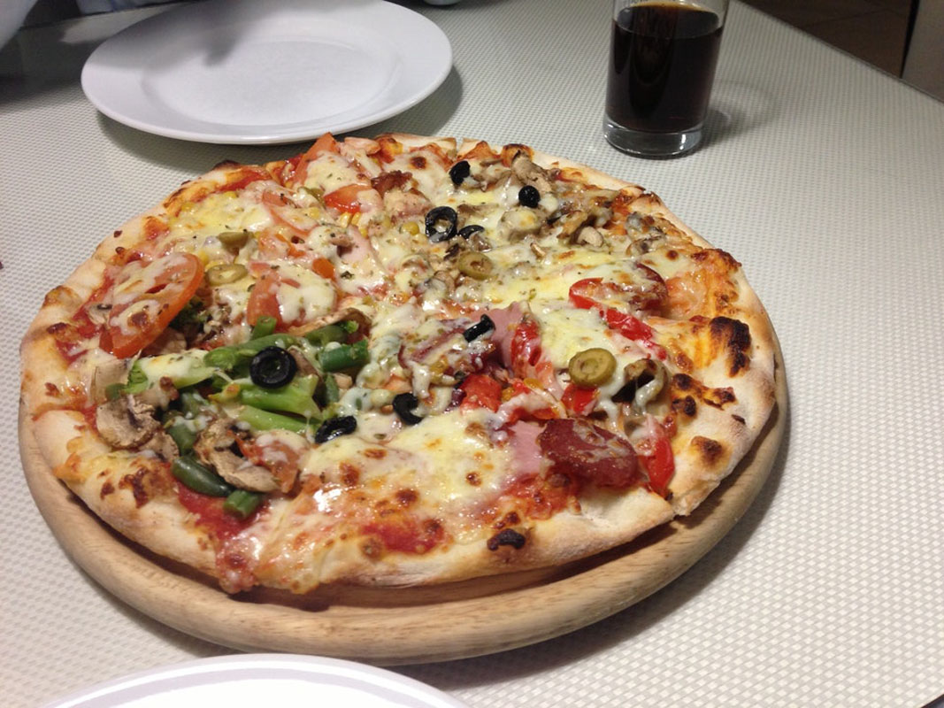 Основной зал — Кафе Веста Пицца на проспекте Ленина