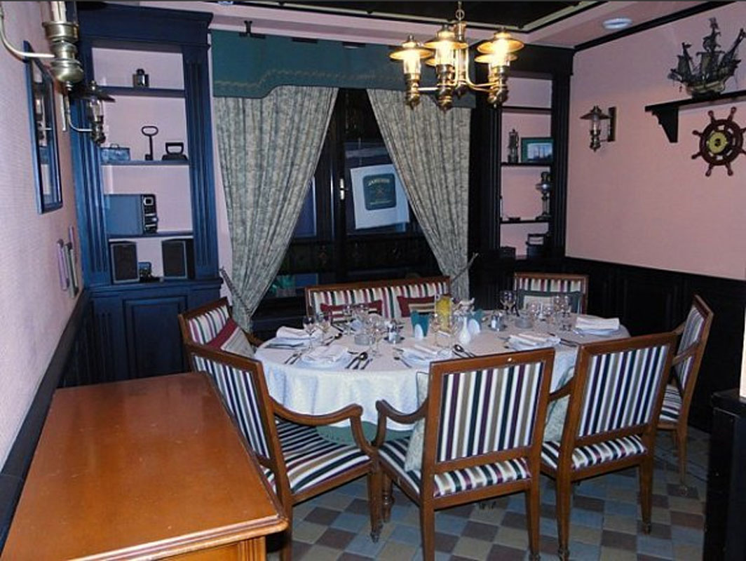 Основной зал — Фокс энд Гуз