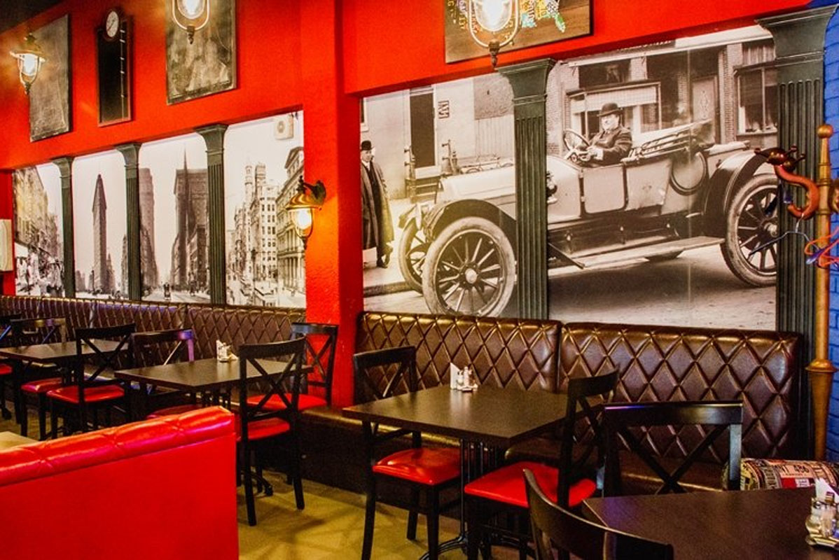 Основной зал — Бродвей стрит