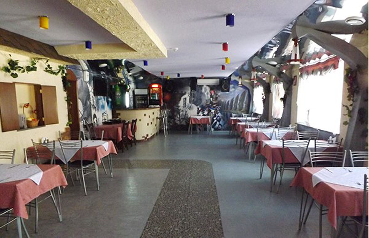 Зал на 60 человек — Утес