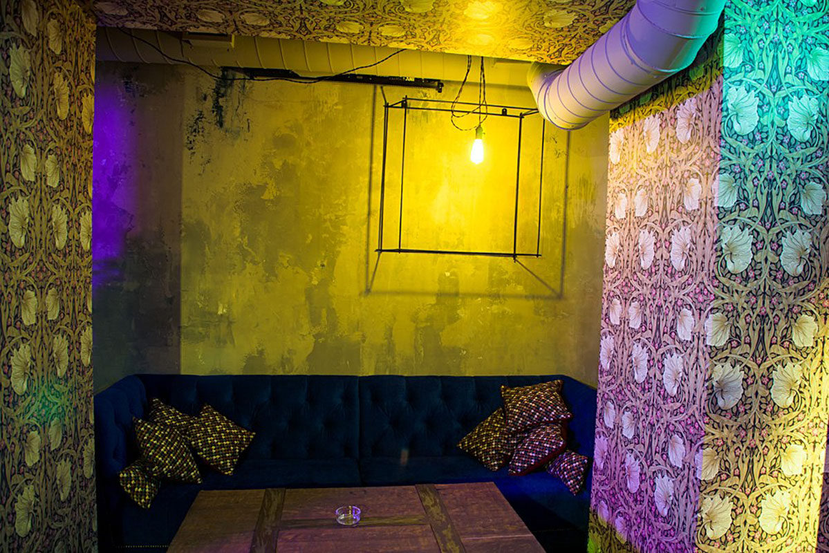 Основной зал — Бар Потерянное общество