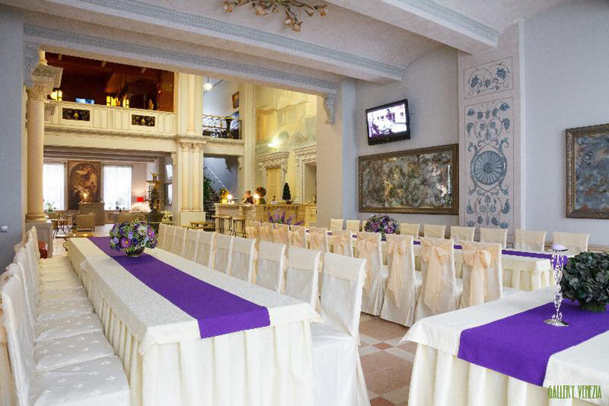 Основной зал — Галерея Венеция