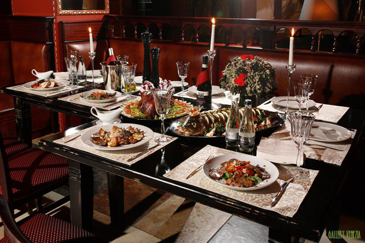 Основной зал — Галерея Венеция