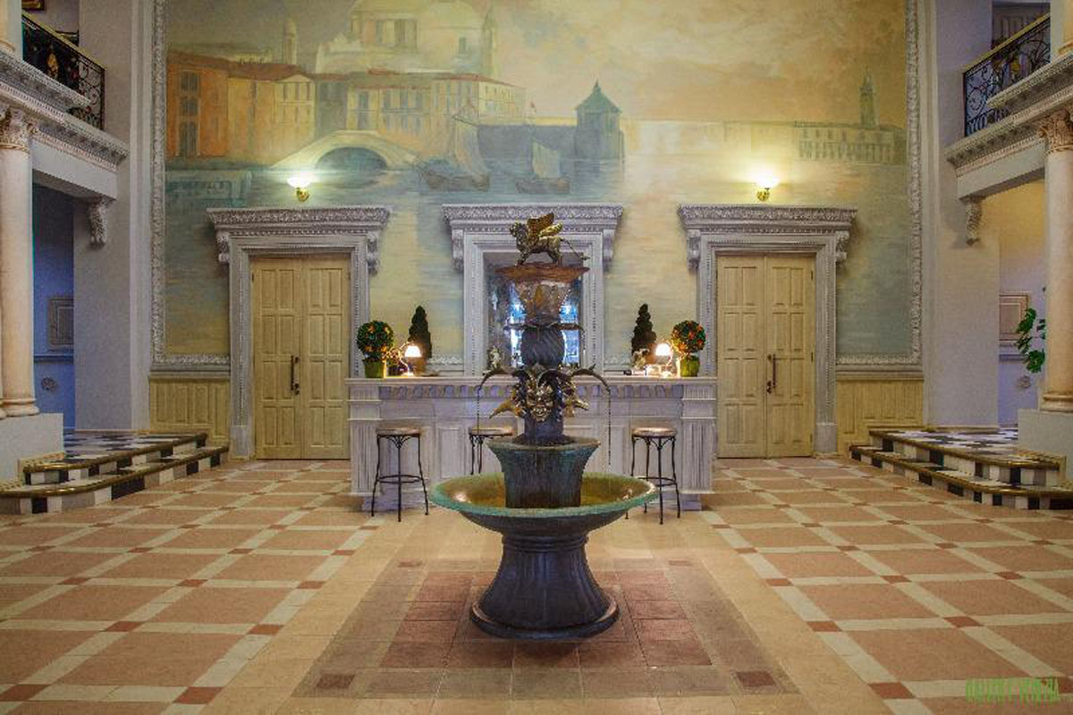 Основной зал — Галерея Венеция