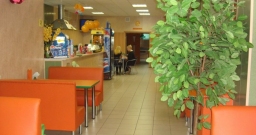 Основной зал