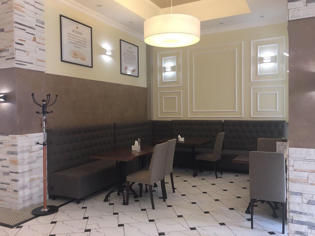 Основной зал — Поль Бейкери на улице Карла Маркса