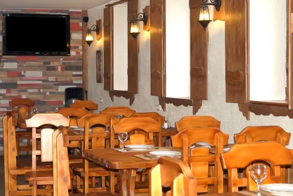 Основной зал