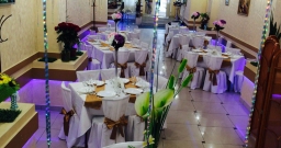 Основной зал — интерьер зала