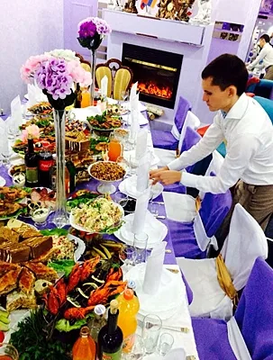 Restaurant Serenade, Основной зал — фото