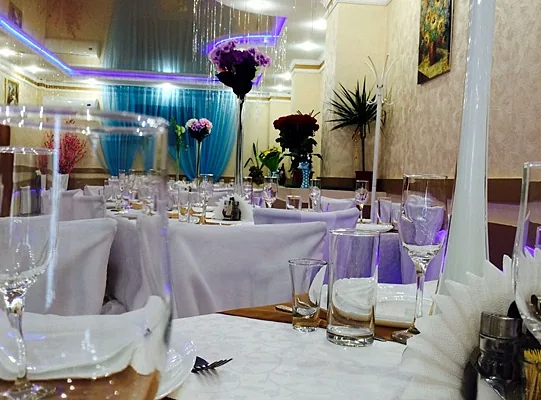 Restaurant Serenade, Основной зал — фото